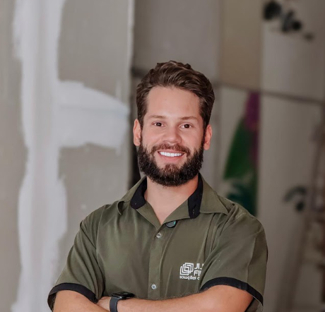 Equipe JIJ Filhos em obra corporativa